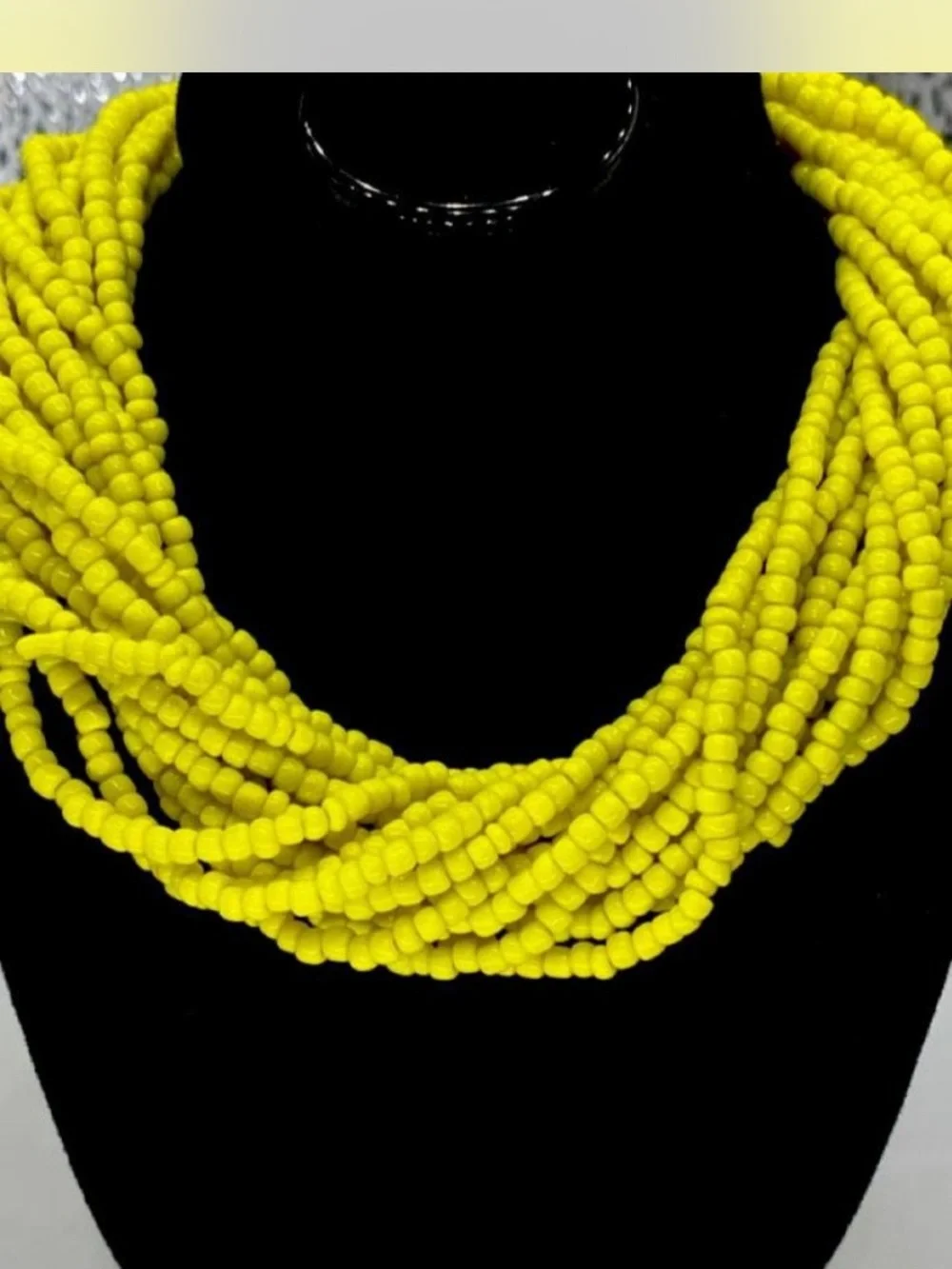 Statement *** Cannery Yellow Multi-Strand Beaded Necklace “ Bonus ! 👀 Pics ;0)